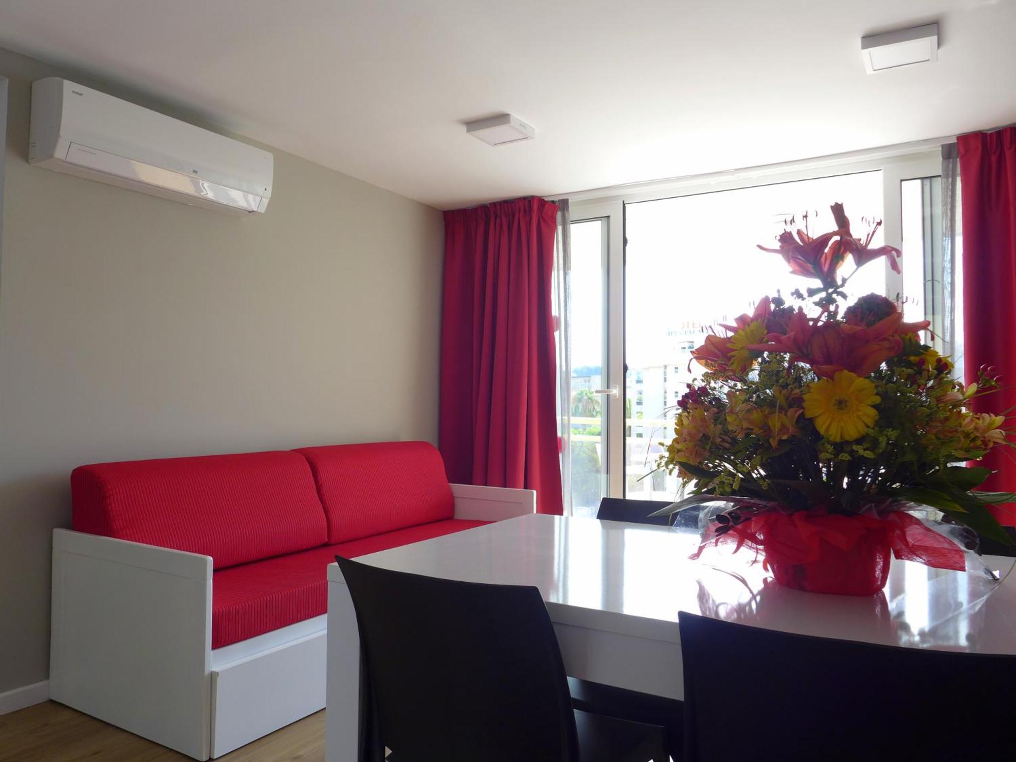 Rentalmar Navarra Family Suites ซาลอว์ ห้อง รูปภาพ
