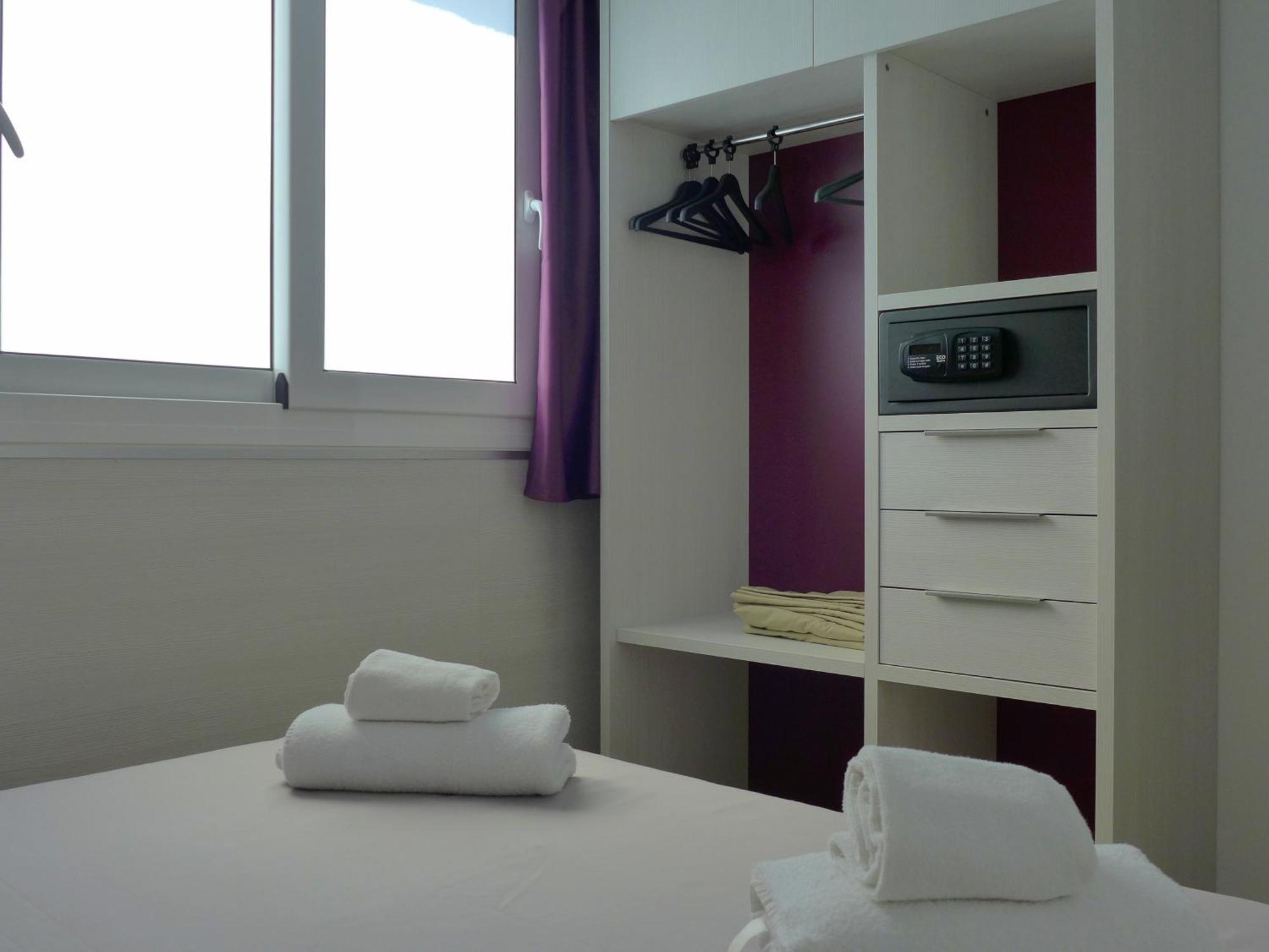 Rentalmar Navarra Family Suites ซาลอว์ ห้อง รูปภาพ