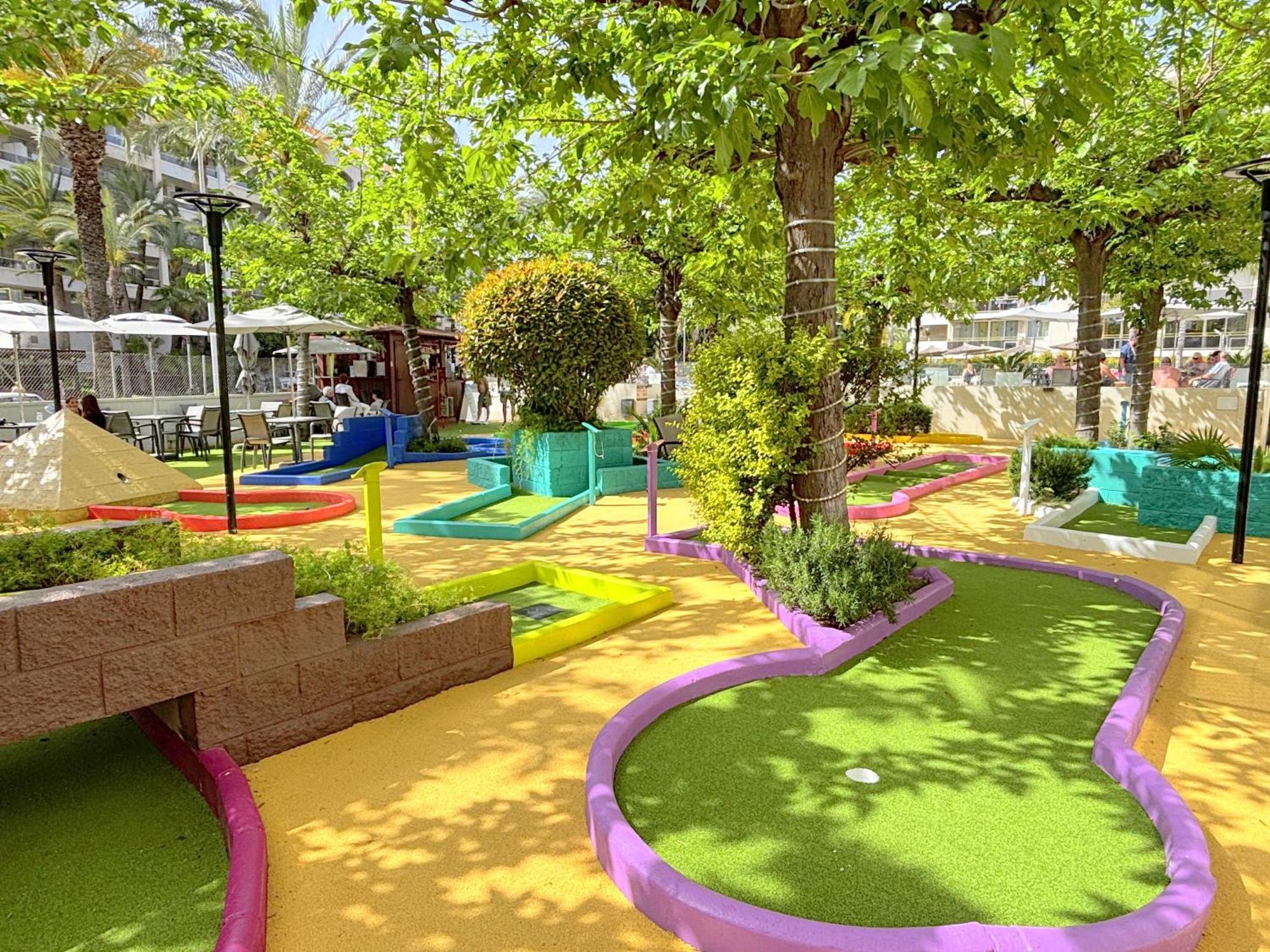 Rentalmar Navarra Family Suites ซาลอว์ ภายนอก รูปภาพ